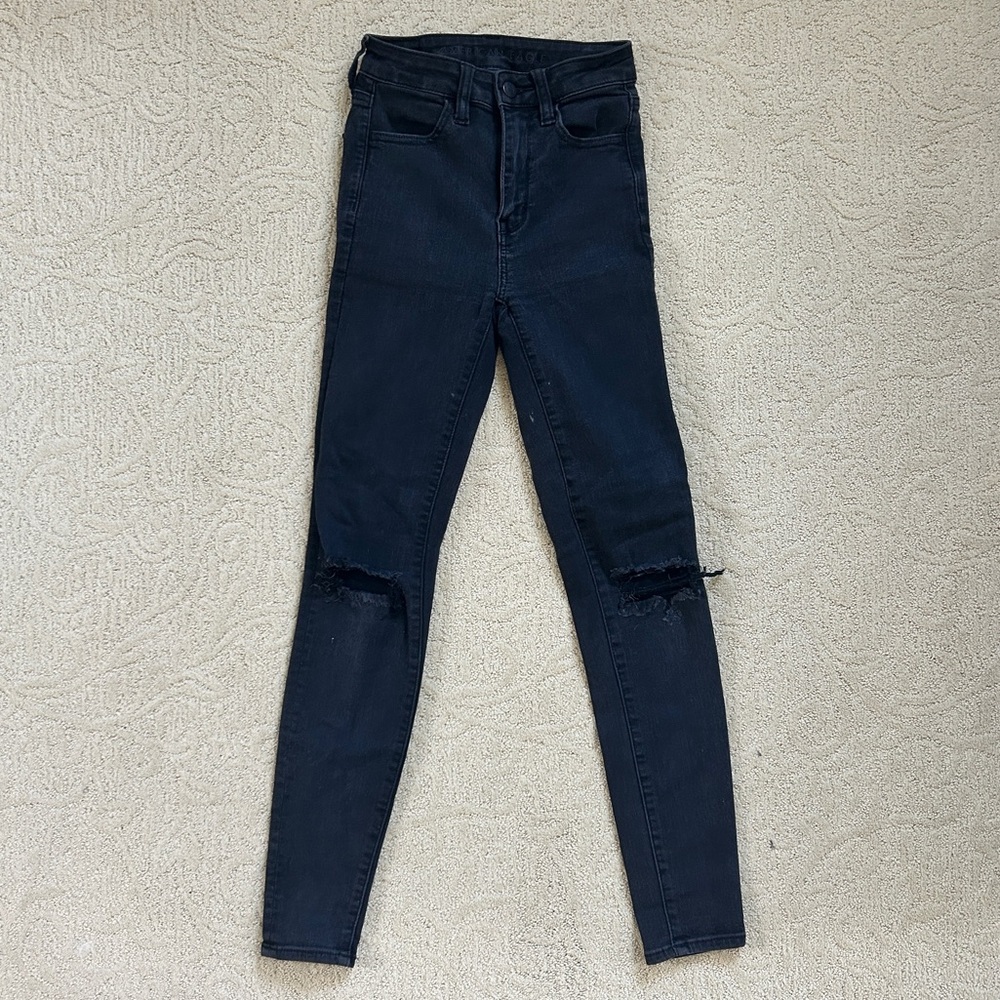 High-waisted Black Ripped Skinny Jean